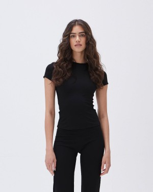 Adanola Ultimate Short Sleeve Top Noir | 056381-TBO